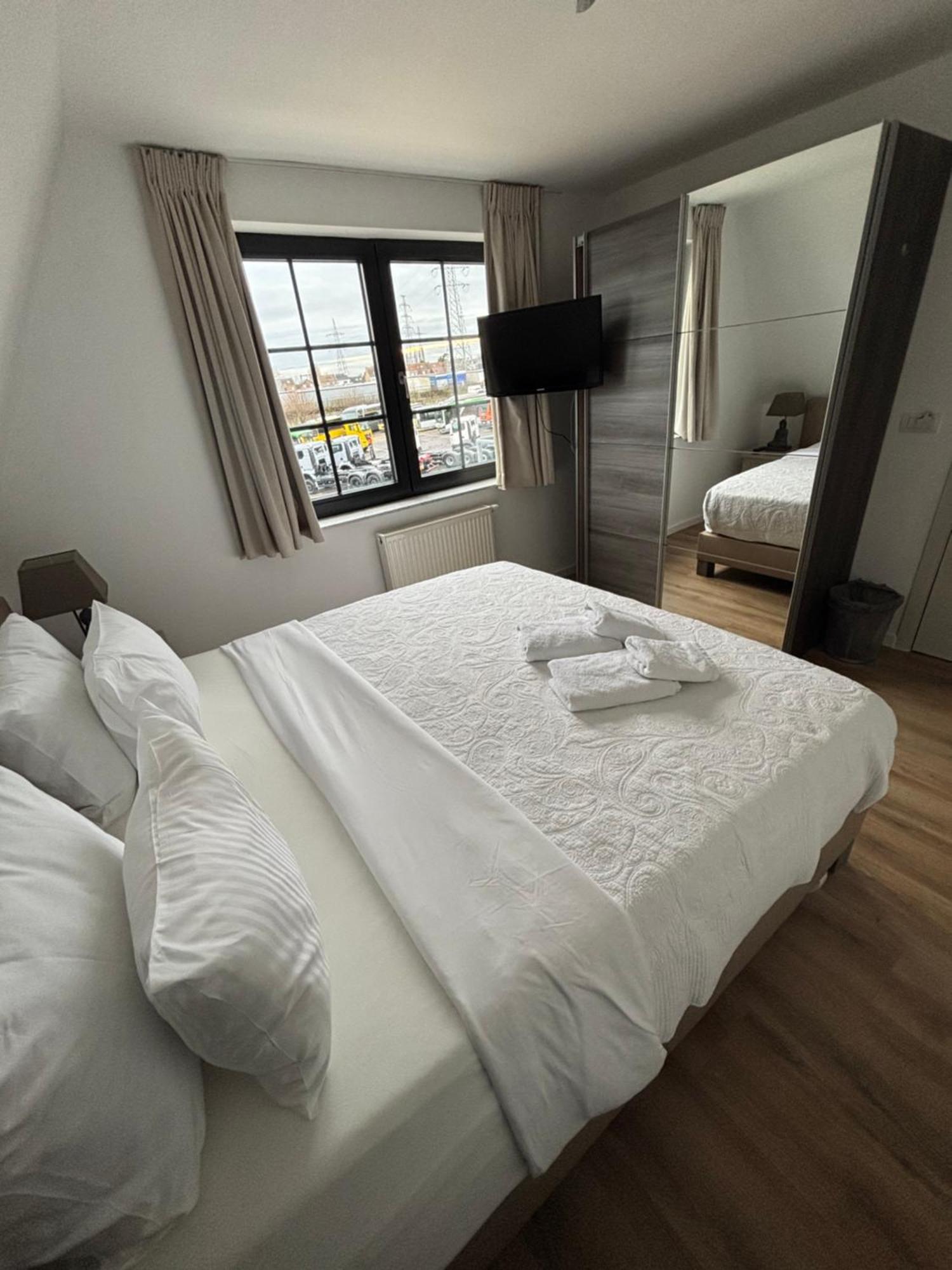 Hotel La Chaumiere Asse Bagian luar foto