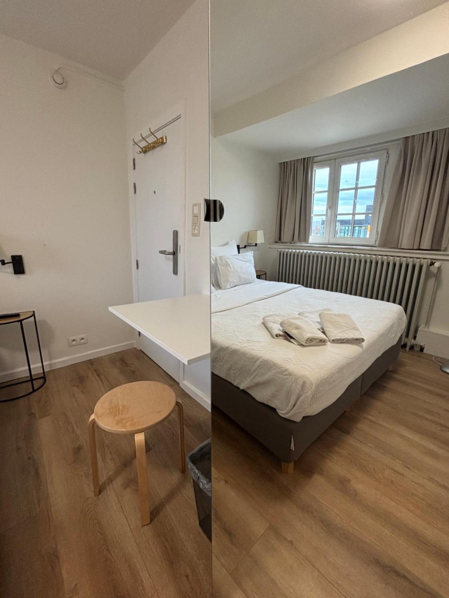 Hotel La Chaumiere Asse Bagian luar foto
